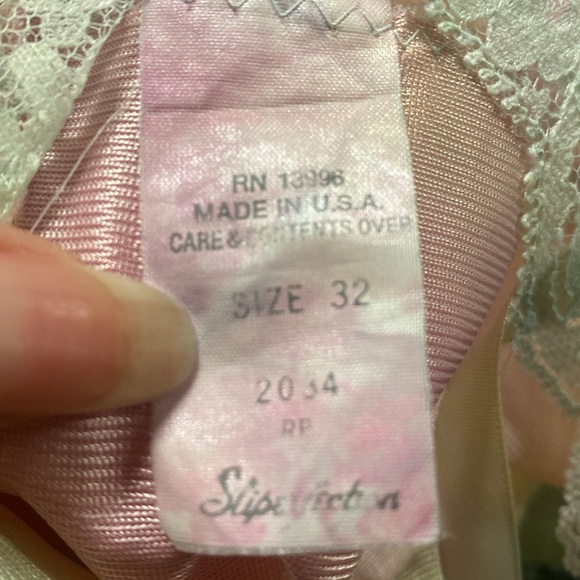 Hand dyed vintage slip size 32 - Picture 7 of 7